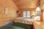 Black Bear Lodge master bedroom with a queen bed. 
